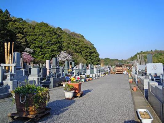 白井メモリアルパーク